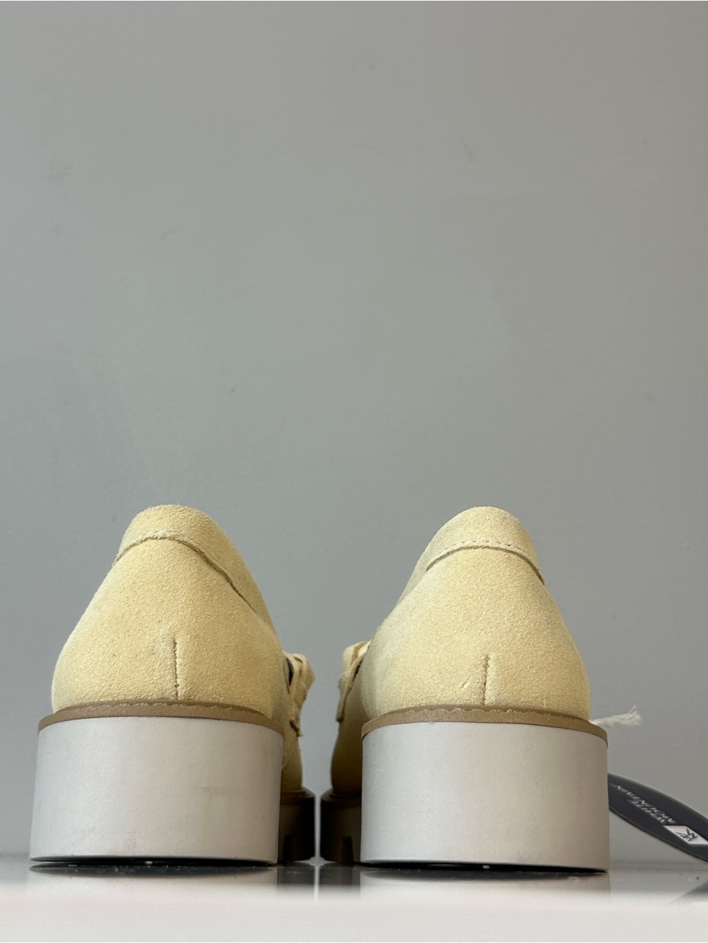 White Mountain Goodie Loafer Size 6.5 Buttercream Suede Butter Yellow - Picture 6 of 15